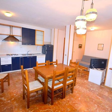 Apartament Lignano Exclusive With Pool Lignano Sabbiadoro Zewnętrze zdjęcie