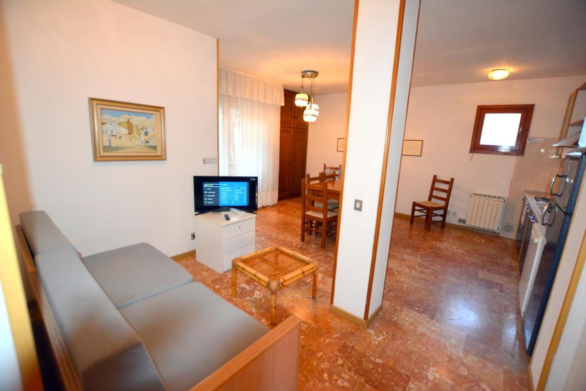 Apartament Lignano Exclusive With Pool Lignano Sabbiadoro Zewnętrze zdjęcie