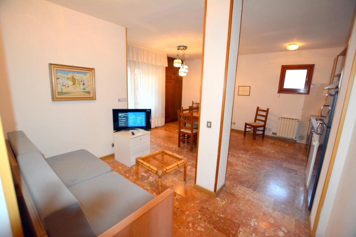 Apartament Lignano Exclusive With Pool Lignano Sabbiadoro Zewnętrze zdjęcie