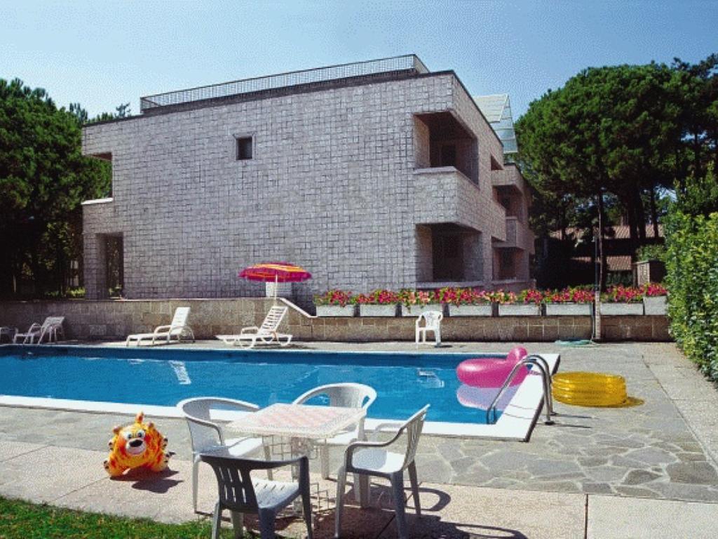 Apartament Lignano Exclusive With Pool Lignano Sabbiadoro Zewnętrze zdjęcie